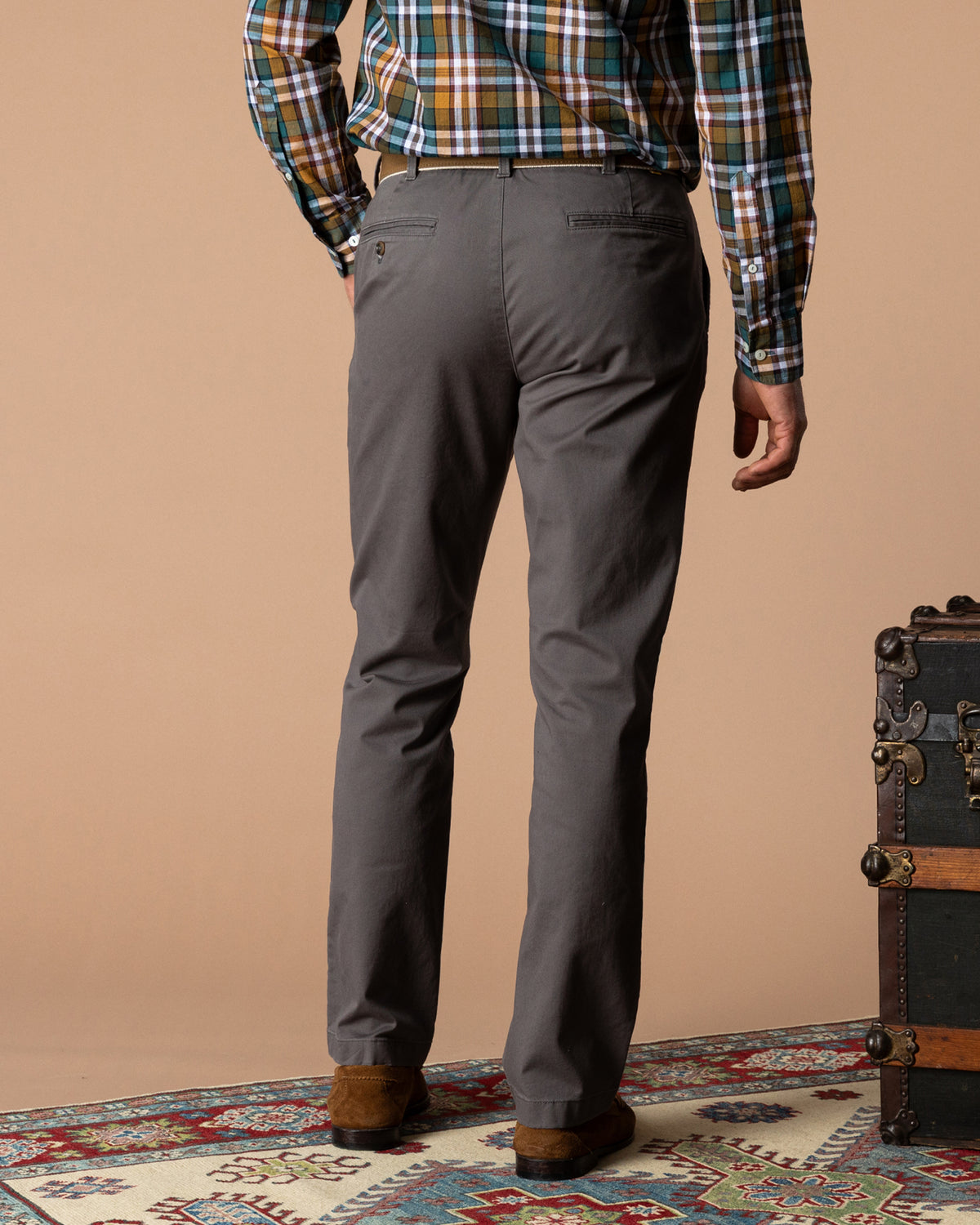 Classic Fit Gold School Chino - Fossil Gray
