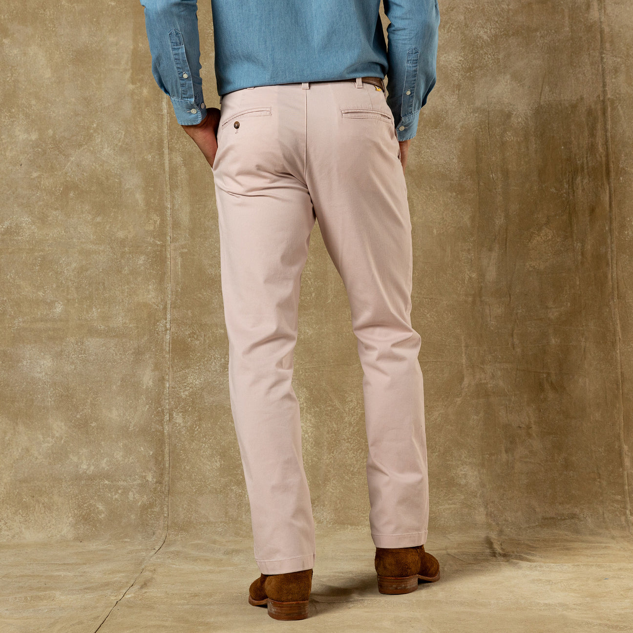 Classic Fit Gold School Chino - Washed Pink