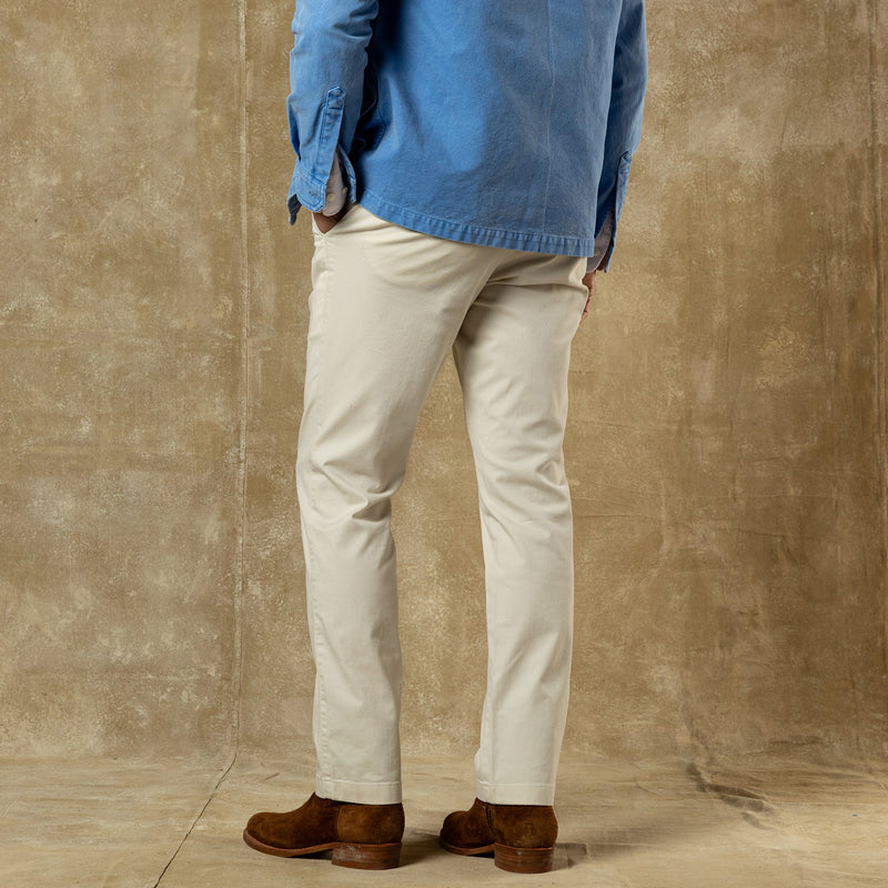 Classic Fit Gold School Chino - Stone