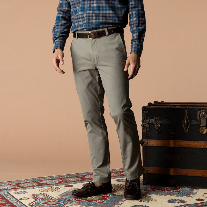 Harbor Performance Chino - Vetiver Green