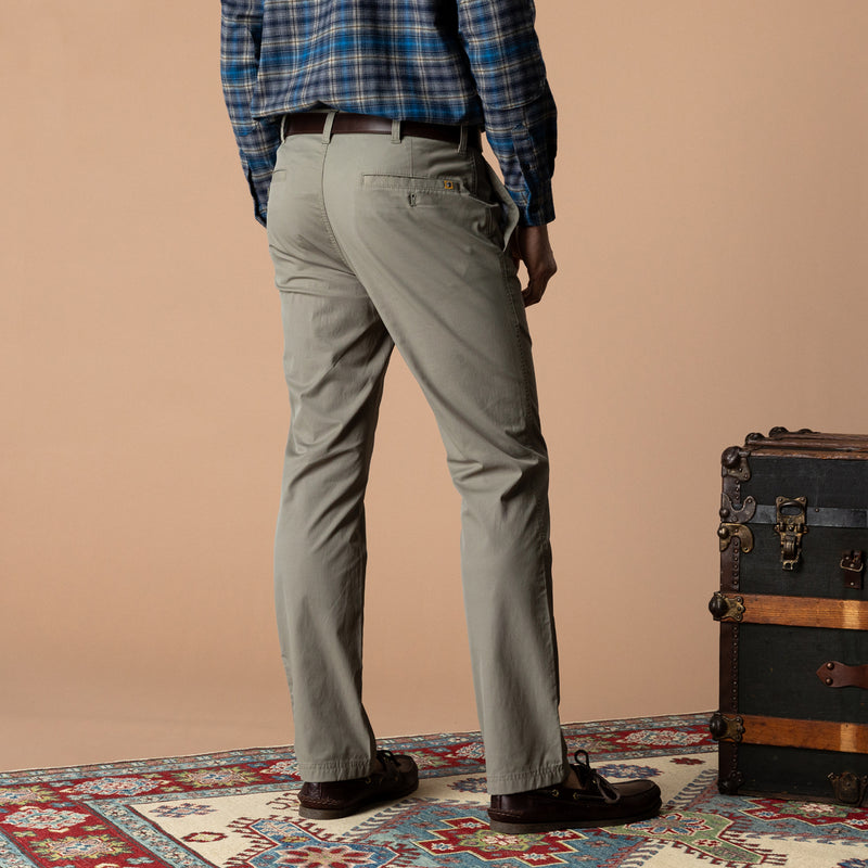 Harbor Performance Chino - Vetiver Green