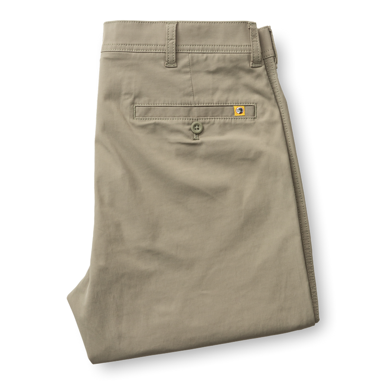 Harbor Performance Chino - Vetiver Green